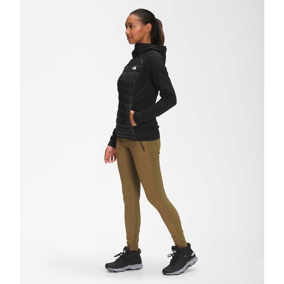 THE NORTH FACE • Black Thermoball Hybrid Jacket - Picture 5 of 7